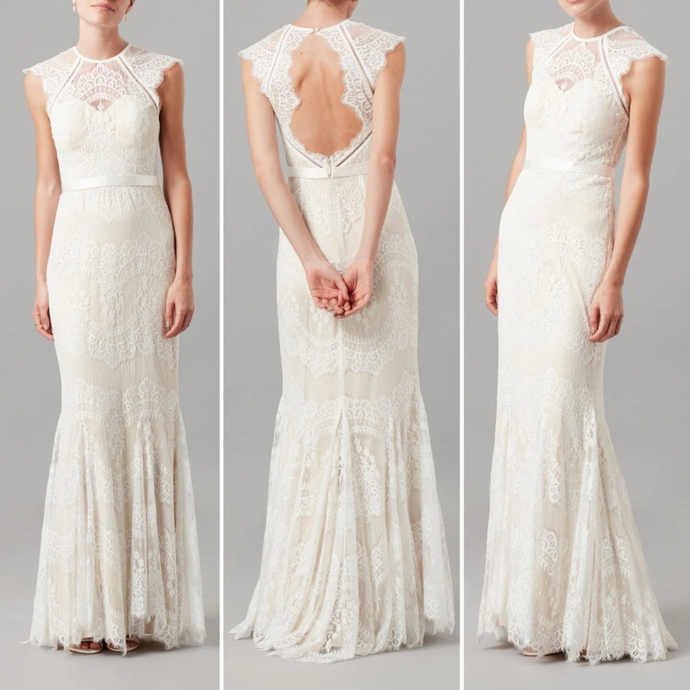 {Catherine Deane} : “Suri” Ivory Lace Wedding Gown - Picture 5 of 16